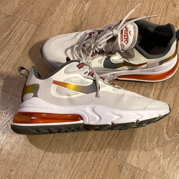 air max 270 react 8.5  good condition - Picture 1 of 6